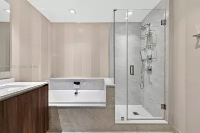 488 NE 18th St #4812, Miami, FL 33132 - Photo 8