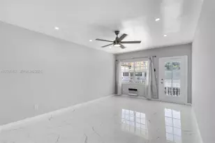 635 8th St, Miami Beach, FL 33139 - Photo 6