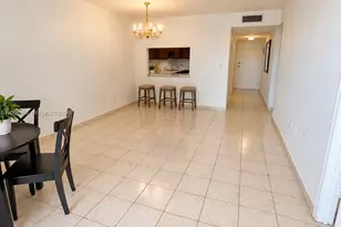 10000 NW 80th Ct, Hialeah Gardens, FL 33016 - Photo 2