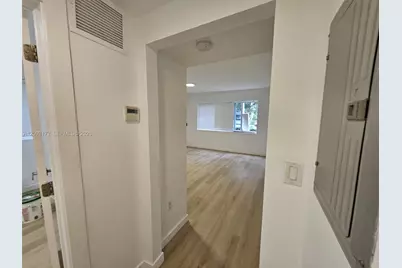 557 Michigan Ave #211+Parking, Miami Beach, FL 33139 - Photo 1