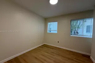 557 Michigan Ave, Miami Beach, FL 33139 - Photo 8