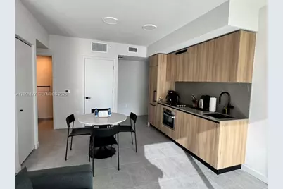 121 NE 5th St #1913, Miami, FL 33132 - Photo 2