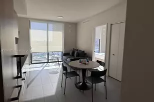 121 NE 5th St, Miami, FL 33132 - Photo 4