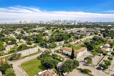 2525 NW 50th St, Miami, FL 33142 - Photo 30