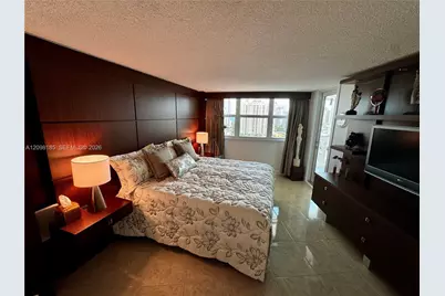 100 Golden Isles Dr #1405, Hallandale Beach, FL 33009 - Photo 26