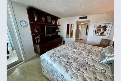 100 Golden Isles Dr #1405, Hallandale Beach, FL 33009 - Photo 28