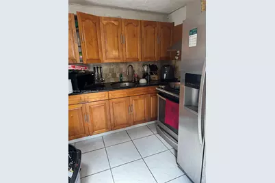 609 NW 58th Ave, Miami, FL 33126 - Photo 4