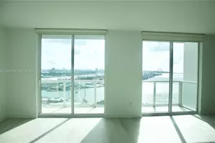 253 NE 2nd St, Miami, FL 33132 - Photo 14