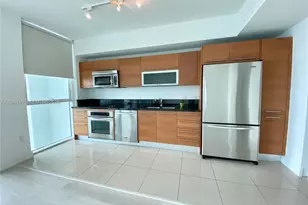 253 NE 2nd St, Miami, FL 33132 - Photo 10