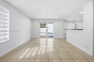 16310 NW 84th Ct, Miami Lakes, FL 33016 - Photo 10