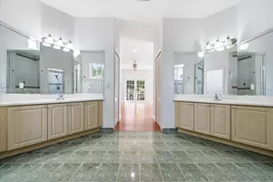 16310 NW 84th Ct, Miami Lakes, FL 33016 - Photo 22