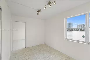 2150 Bay Dr, Miami Beach, FL 33141 - Photo 16