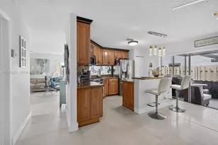 10747 NW 37th Pl, Sunrise, FL 33351 - Photo 12