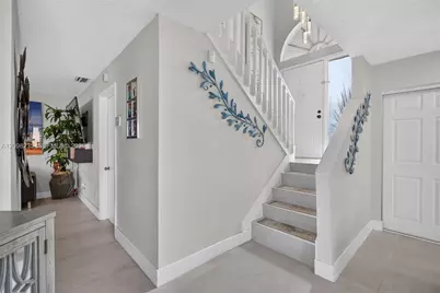 10747 NW 37th Pl, Sunrise, FL 33351 - Photo 6