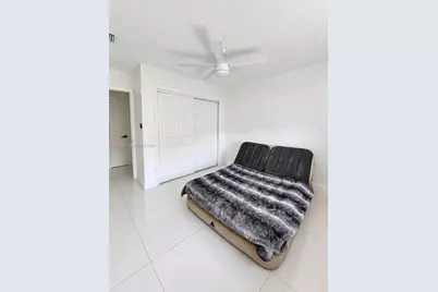 232 Wimbledon Lake Dr #232, Plantation, FL 33324 - Photo 24