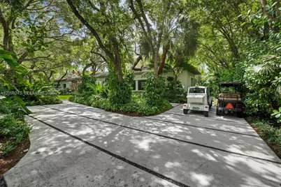 6080 SW 102nd St, Pinecrest, FL 33156 - Photo 4