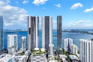 700 NE 24th St, Miami, FL 33137 - Photo 1