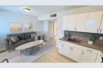1737 NW 3rd Ave #10, Miami, FL 33136 - Photo 2