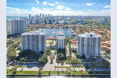 3610 Yacht Club Dr #410, Aventura, FL 33180 - Photo 2