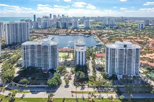 3610 Yacht Club Dr, Aventura, FL 33180 - Photo 2
