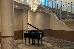 5401 Collins Ave, Miami Beach, FL 33140 - Photo 10