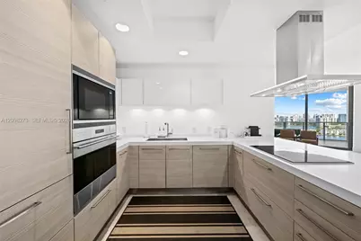 17111 Biscayne Blvd #2103, North Miami Beach, FL 33160 - Photo 8