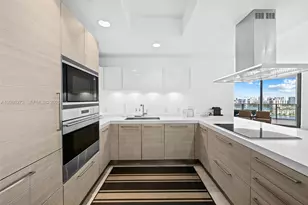 17111 Biscayne Blvd, North Miami Beach, FL 33160 - Photo 8