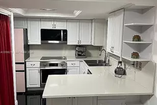 11183 NW 7th St, Miami, FL 33172 - Photo 1