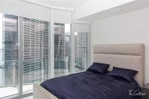 300 Biscayne Blvd Way, Miami, FL 33131 - Photo 6
