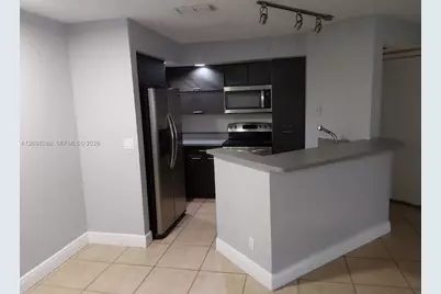 3400 N Pinewalk Dr N #923, Margate, FL 33063 - Photo 2