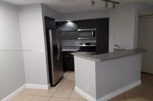 3400 N Pinewalk Dr N, Margate, FL 33063 - Photo 2