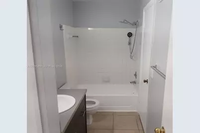 3400 N Pinewalk Dr N #923, Margate, FL 33063 - Photo 4