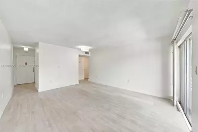 1800 SW 25th St #2204, Miami, FL 33133 - Photo 6