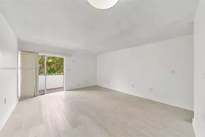 1800 SW 25th St #2204, Miami, FL 33133 - Photo 8
