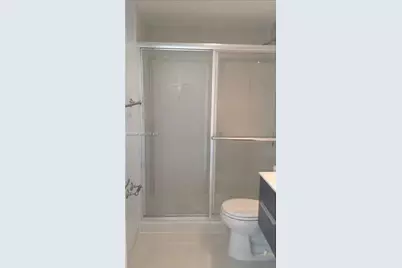 400 Kings Point Dr #1004, Sunny Isles Beach, FL 33160 - Photo 4