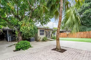 2815 SW 36th Ave, Miami, FL 33133 - Photo 6