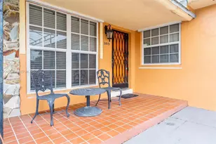 2815 SW 36th Ave, Miami, FL 33133 - Photo 2