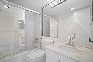 2750 NE 183rd St, Aventura, FL 33160 - Photo 16