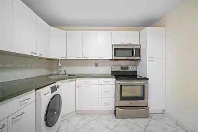 2750 NE 183rd St #PH06, Aventura, FL 33160 - Photo 12