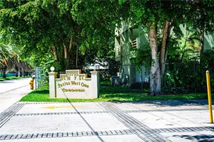 11113 NW 7th St, Miami, FL 33172 - Photo 1