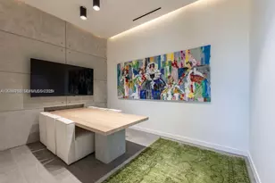 23 NE 17th Ter, Miami, FL 33132 - Photo 16