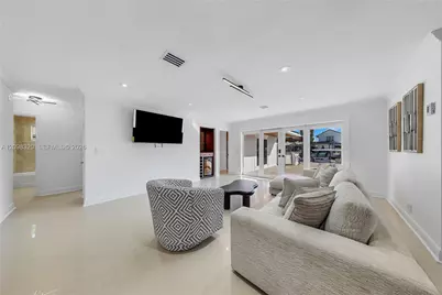 800 SE 3rd Ter, Pompano Beach, FL 33060 - Photo 12
