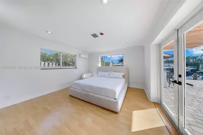 800 SE 3rd Ter, Pompano Beach, FL 33060 - Photo 14