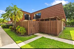 806 SW 119th Way, Davie, FL 33325 - Photo 1