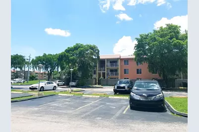 5241 Geneva Way #201, Doral, FL 33166 - Photo 20