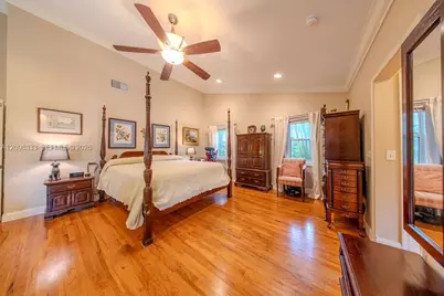 10071 NW 7th St, Plantation, FL 33324 - Photo 16