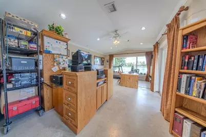 10071 NW 7th St, Plantation, FL 33324 - Photo 30