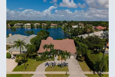 10071 NW 7th St, Plantation, FL 33324 - Photo 2