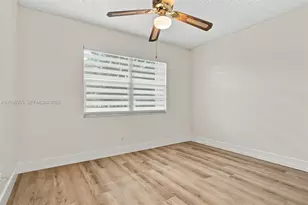 1101 SW 128th Terrace, Pembroke Pines, FL 33027 - Photo 8