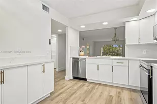 1101 SW 128th Terrace, Pembroke Pines, FL 33027 - Photo 4
